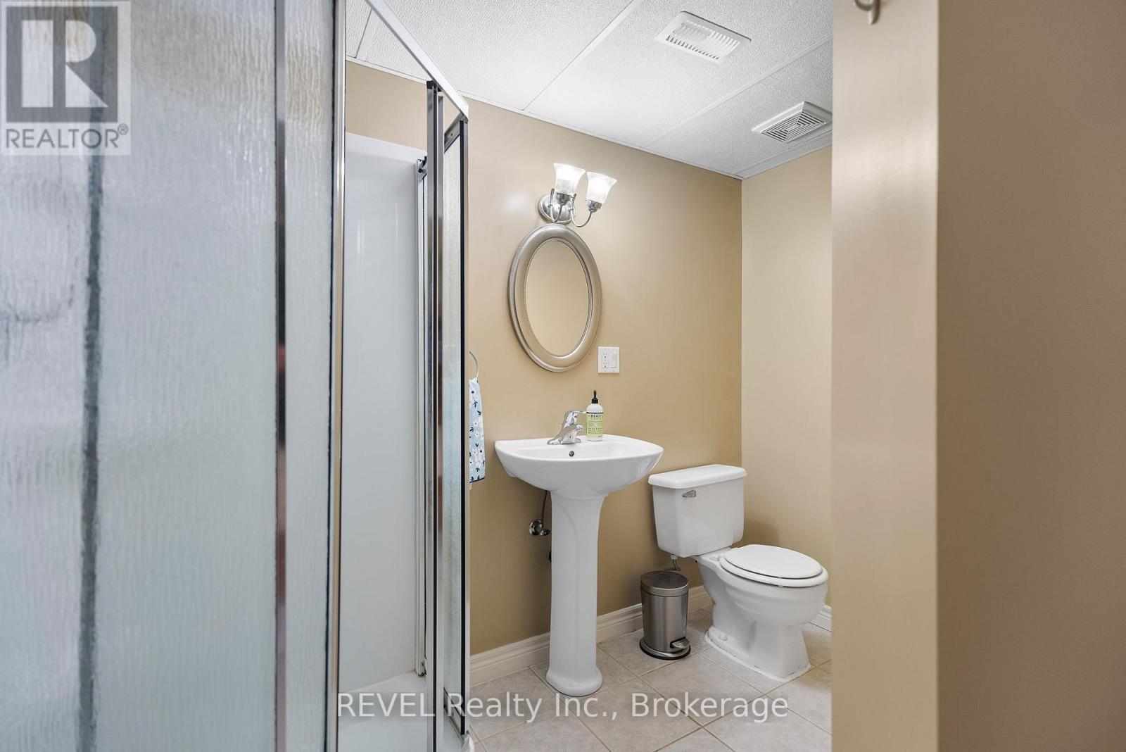 2470 Coral Avenue, Fort Erie, Ontario  L0S 1S0 - Photo 24 - X12248924