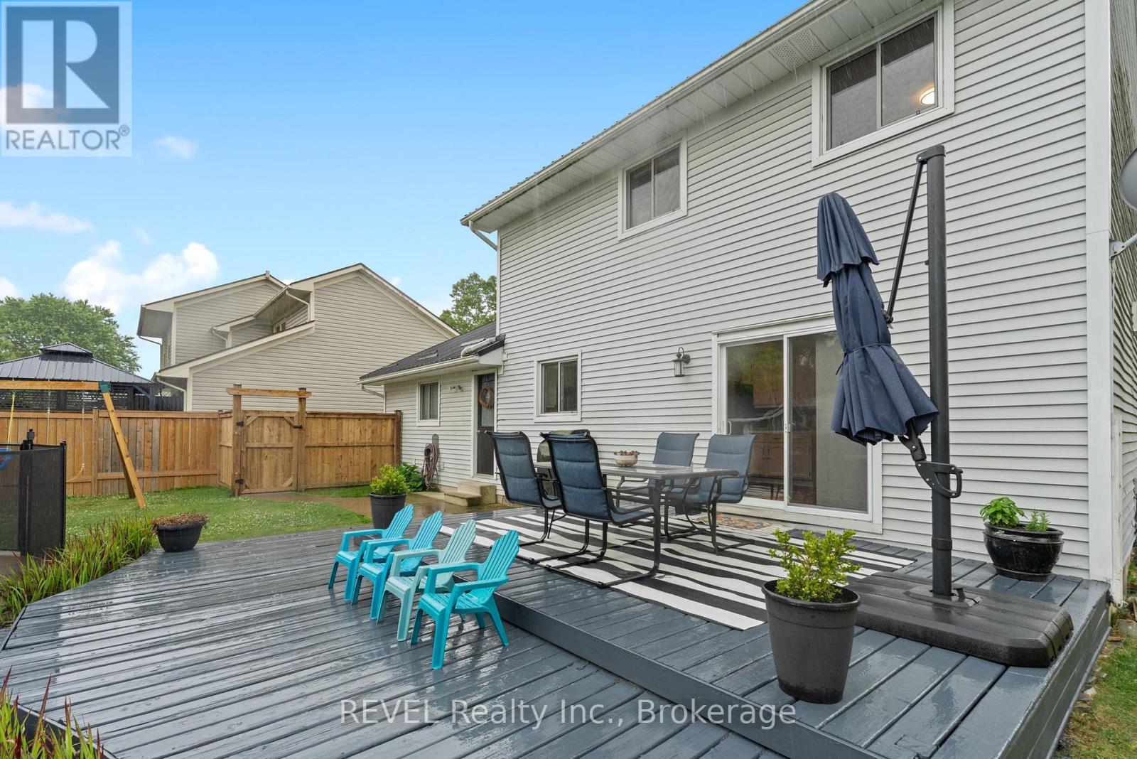 2470 Coral Avenue, Fort Erie, Ontario  L0S 1S0 - Photo 30 - X12248924