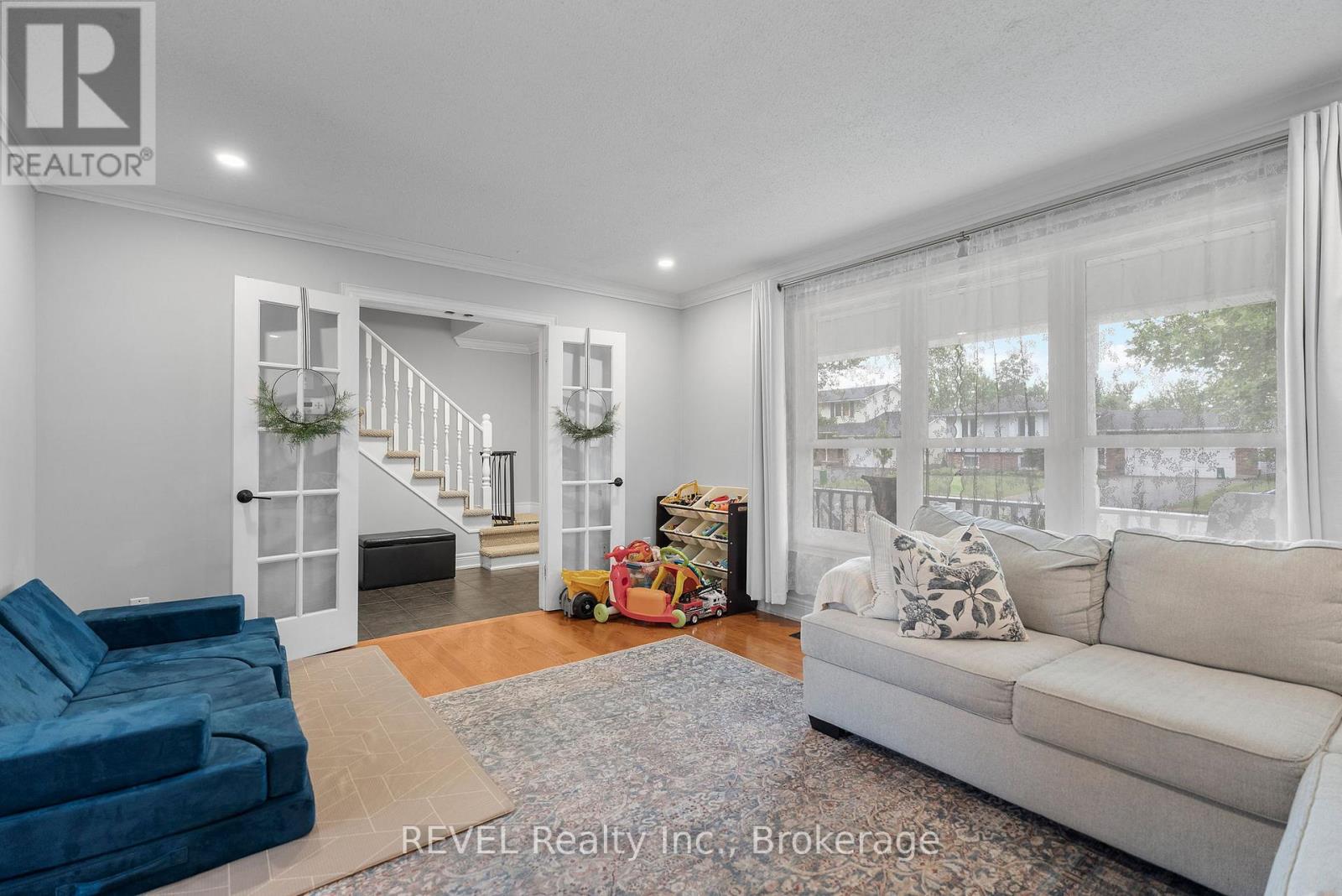 2470 Coral Avenue, Fort Erie, Ontario  L0S 1S0 - Photo 7 - X12248924