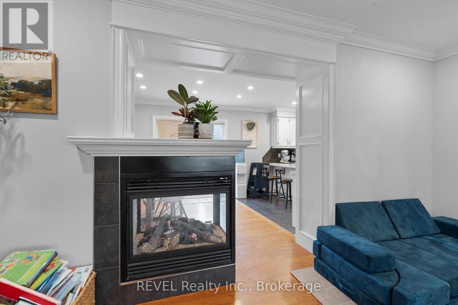 2470 Coral Avenue, Fort Erie, Ontario  L0S 1S0 - Photo 9 - X12248924