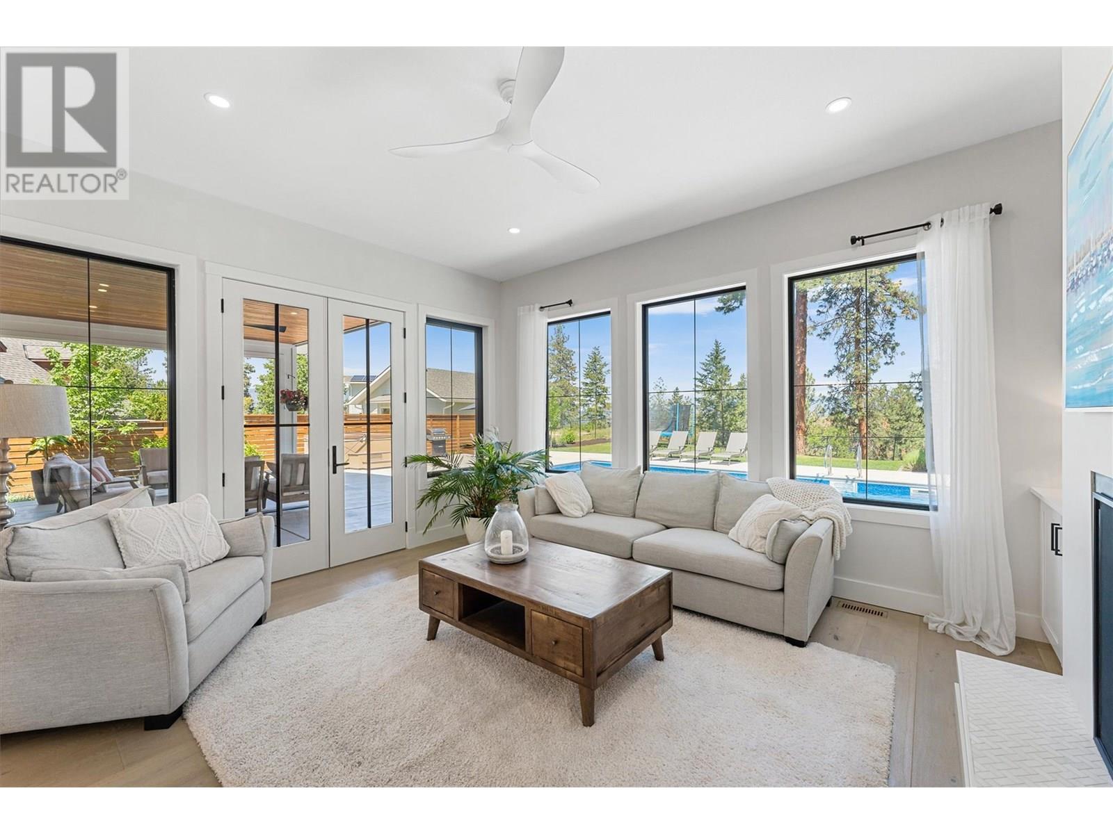 Property at 1180 Mission Ridge Road image 3