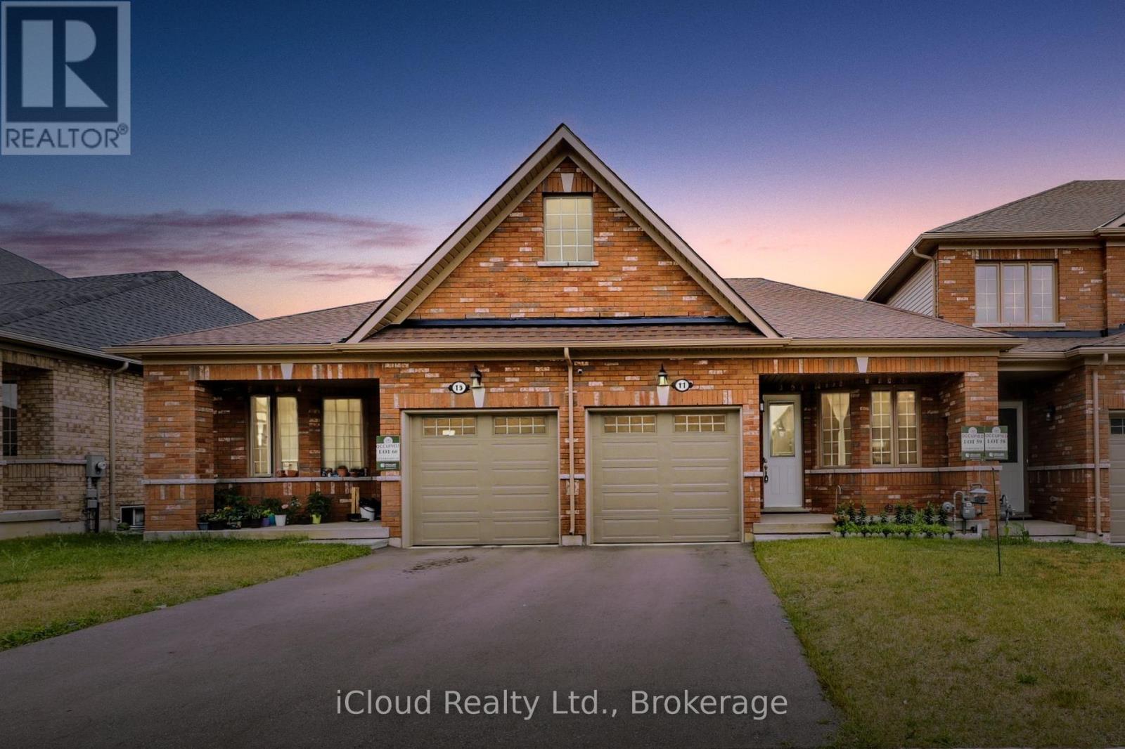 11 Harwood Street, Tillsonburg, Ontario  N4G 0J7 - Photo 1 - X12248897