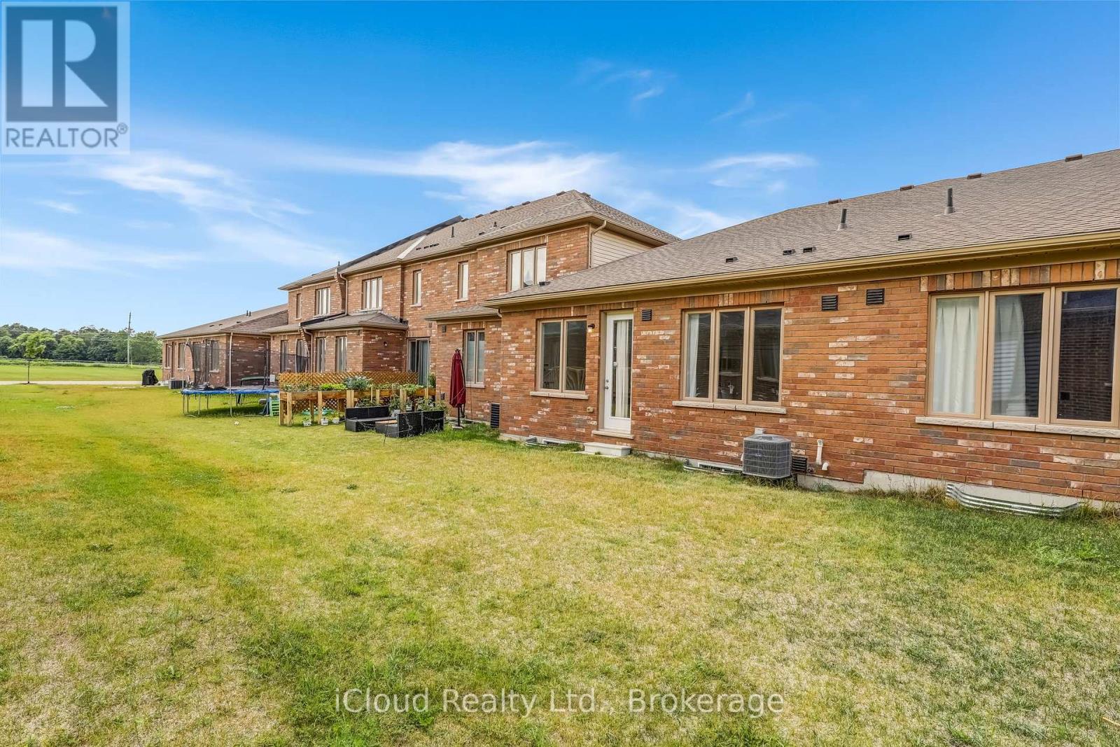 11 Harwood Street, Tillsonburg, Ontario  N4G 0J7 - Photo 41 - X12248897