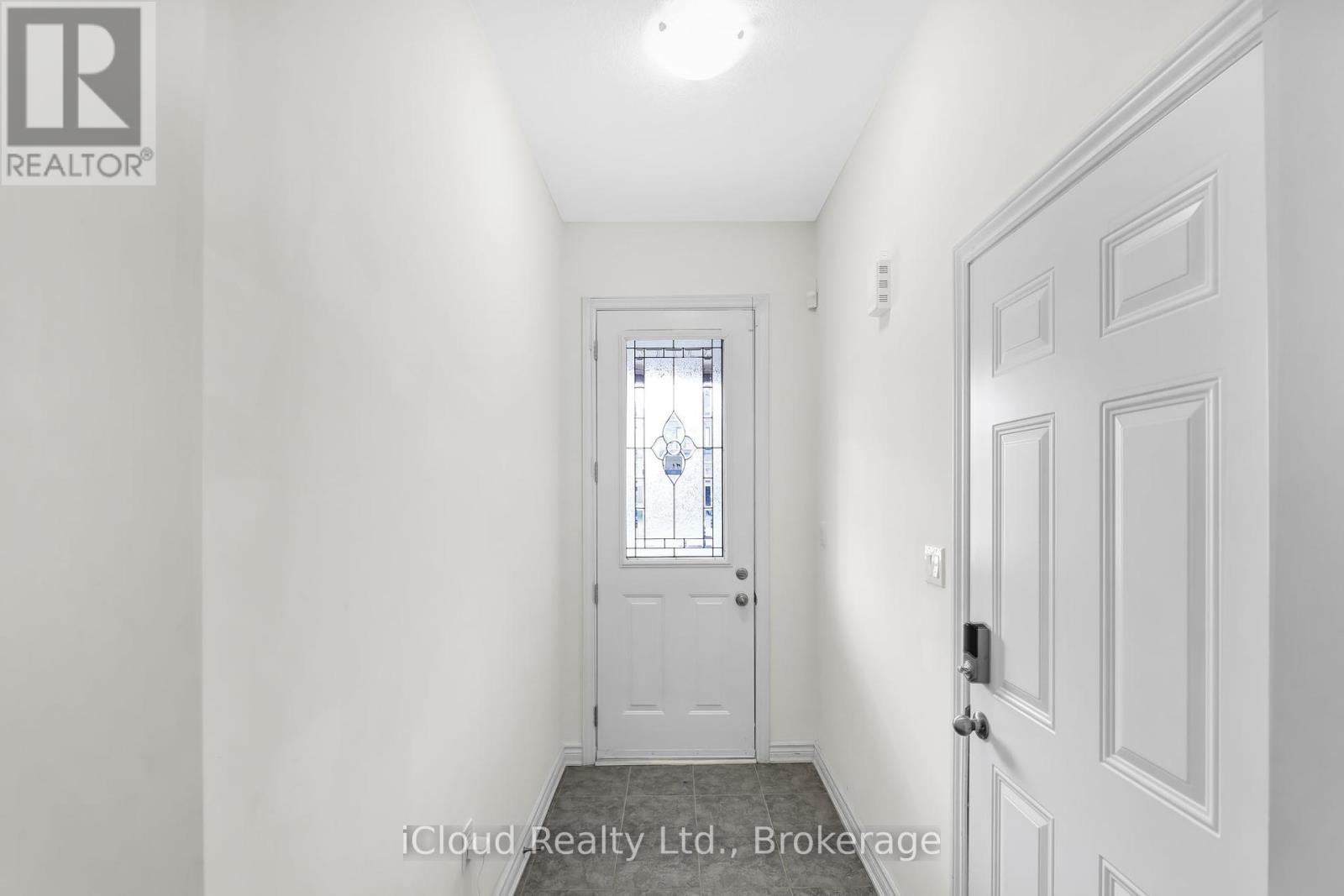 11 Harwood Street, Tillsonburg, Ontario  N4G 0J7 - Photo 7 - X12248897