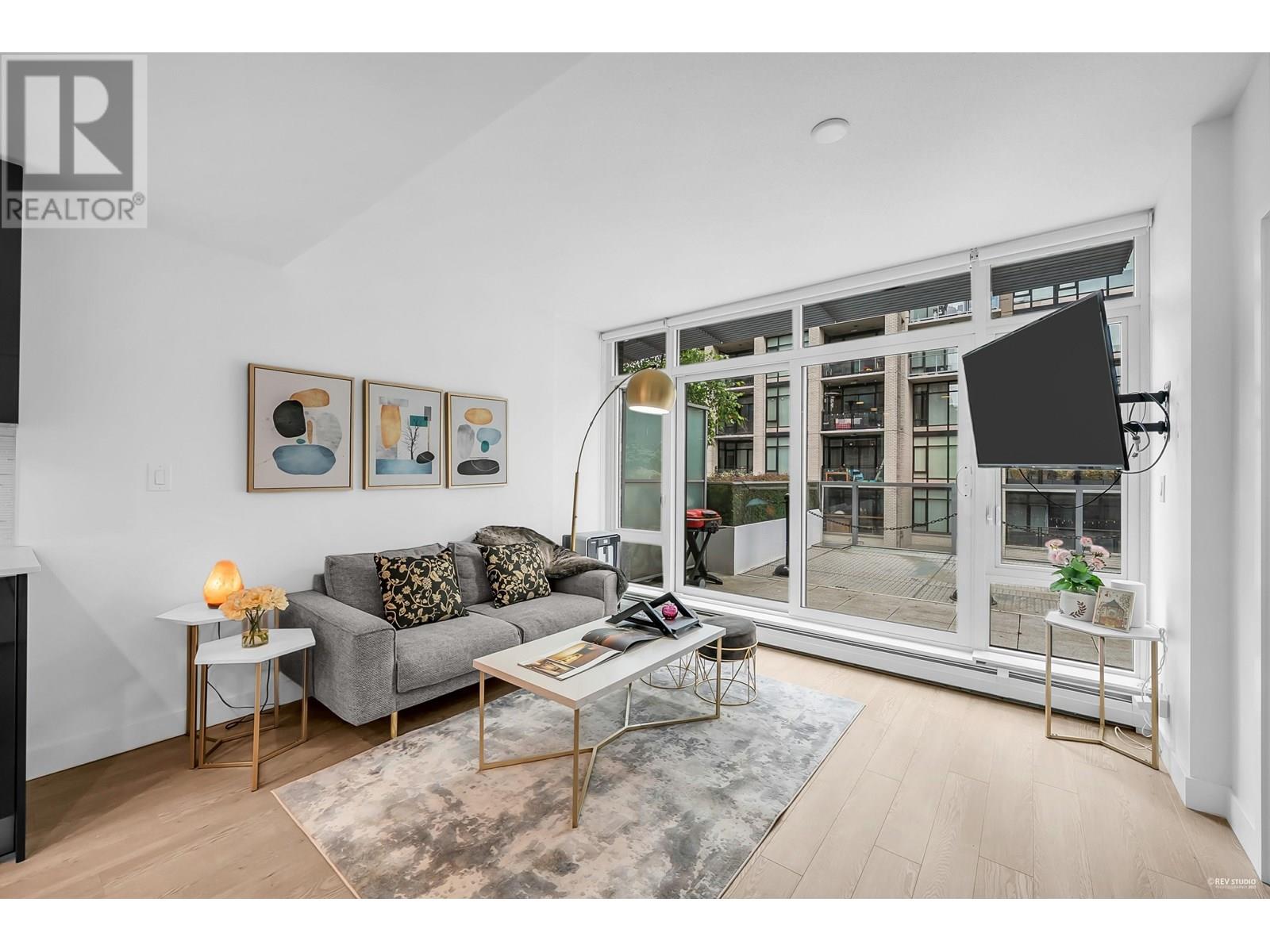 Property at 504 1283 HOWE STREET image 3