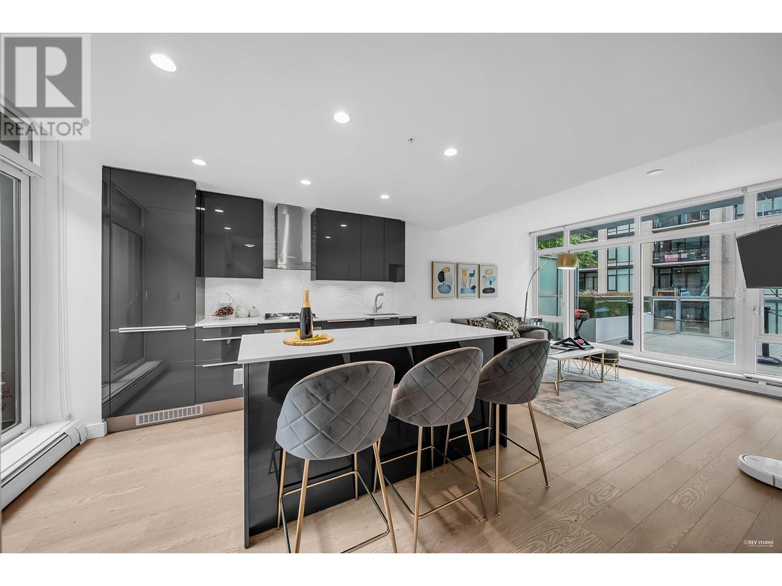 Property at 504 1283 HOWE STREET image 2