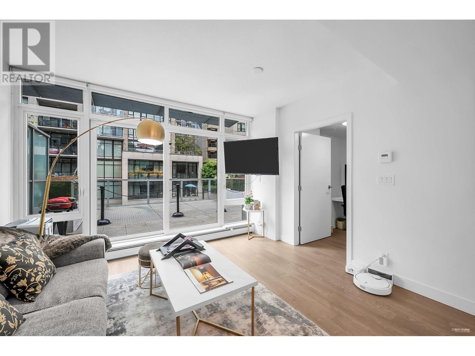 Property at 504 1283 HOWE STREET image 4