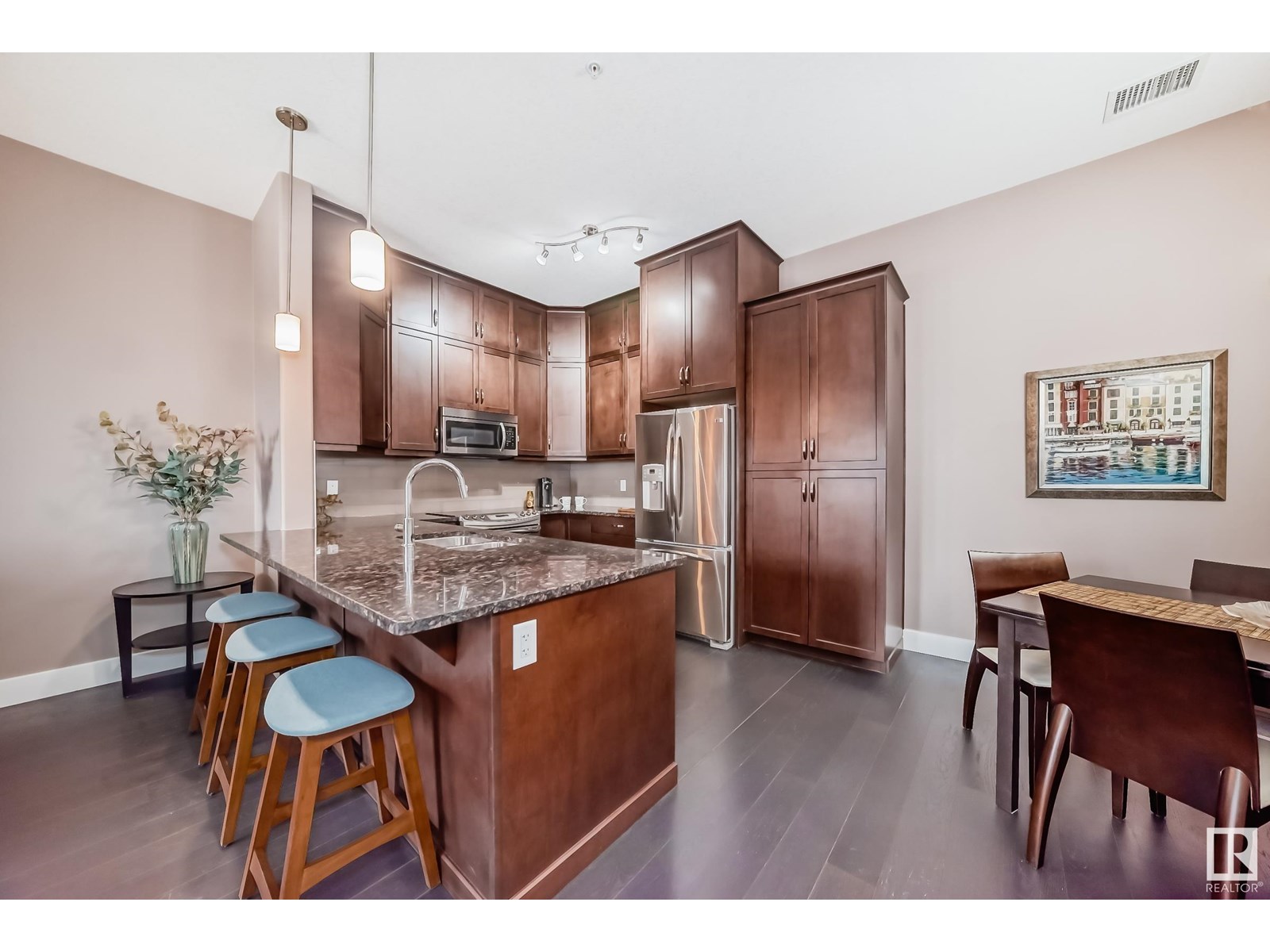 Property at #434 6079 MAYNARD WY NW image 3