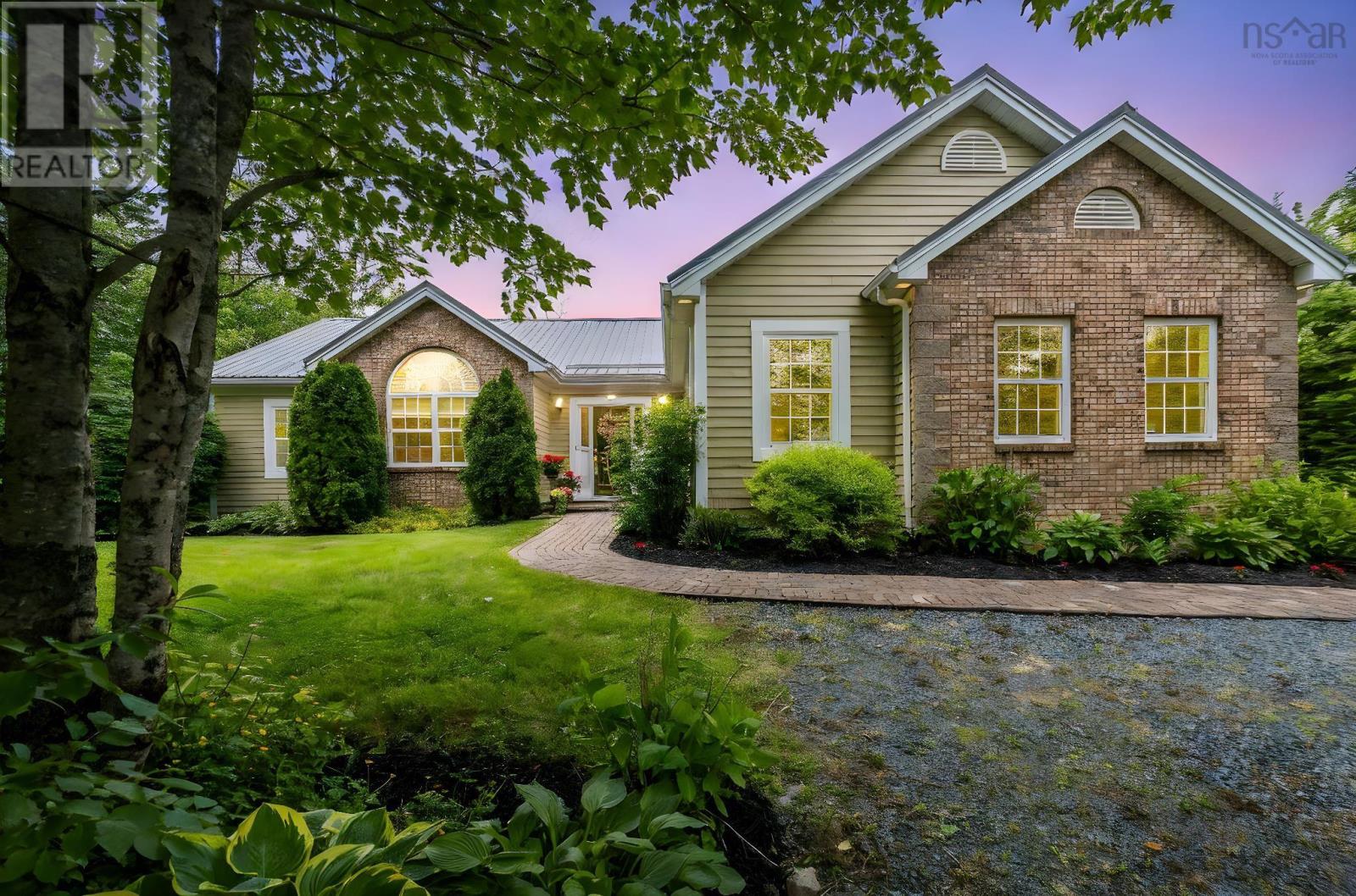 Property at 62 Glen Arbour Way image 1