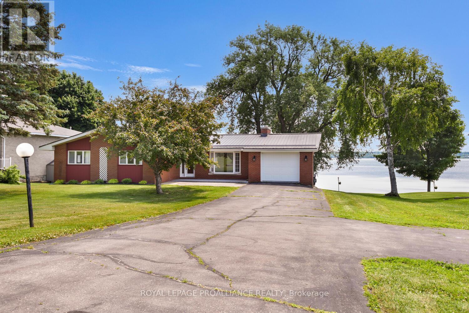 1675 County Rd 2 Road W, Prescott, Ontario  K0E 1T0 - Photo 29 - X12248966