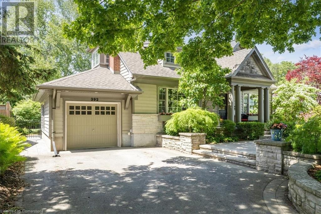 Property at 392 PEPPER Drive image 2