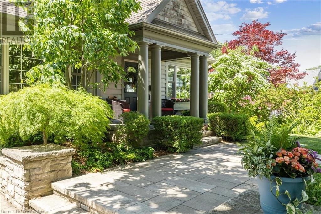 Property at 392 PEPPER Drive image 3