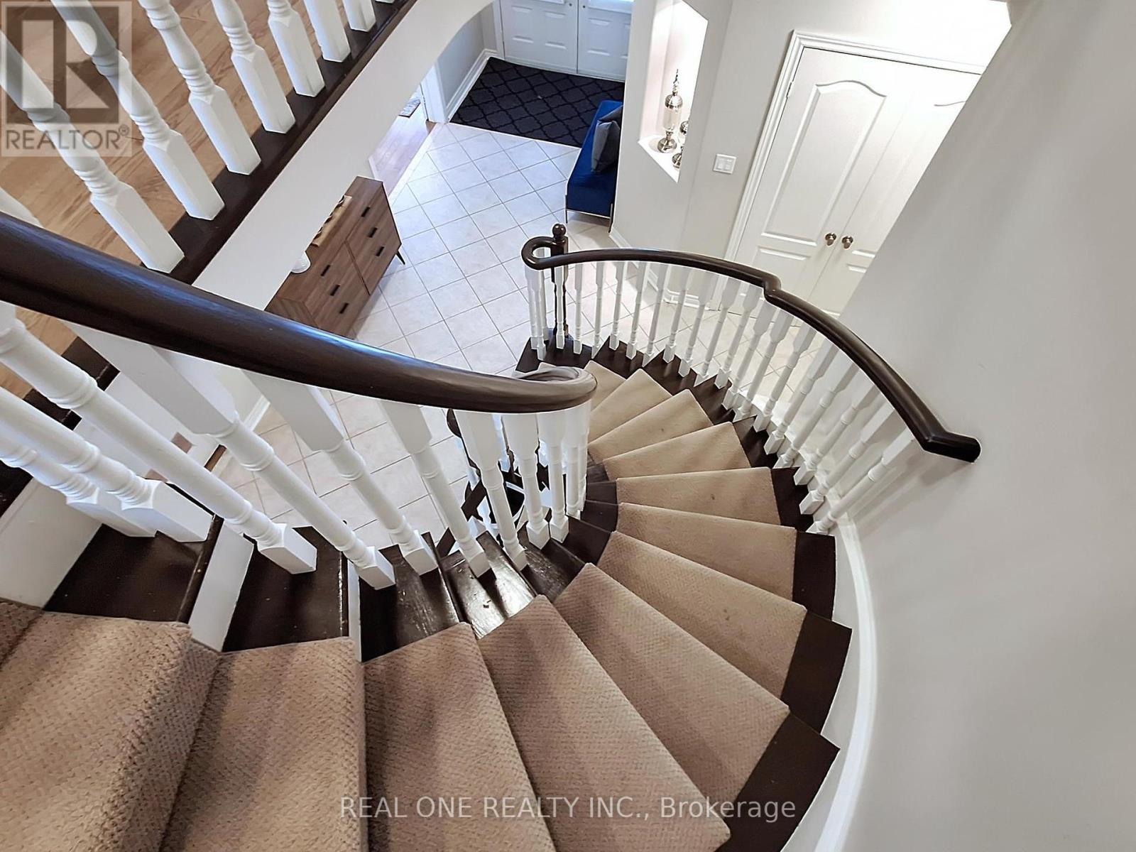 27 Gleave Court, Aurora (Aurora Highlands), Ontario  L4G 7L9 - Photo 21 - N12248959