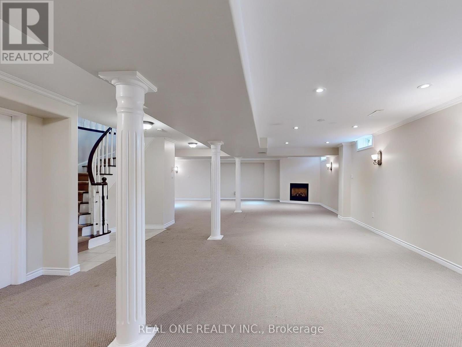 27 Gleave Court, Aurora (Aurora Highlands), Ontario  L4G 7L9 - Photo 34 - N12248959