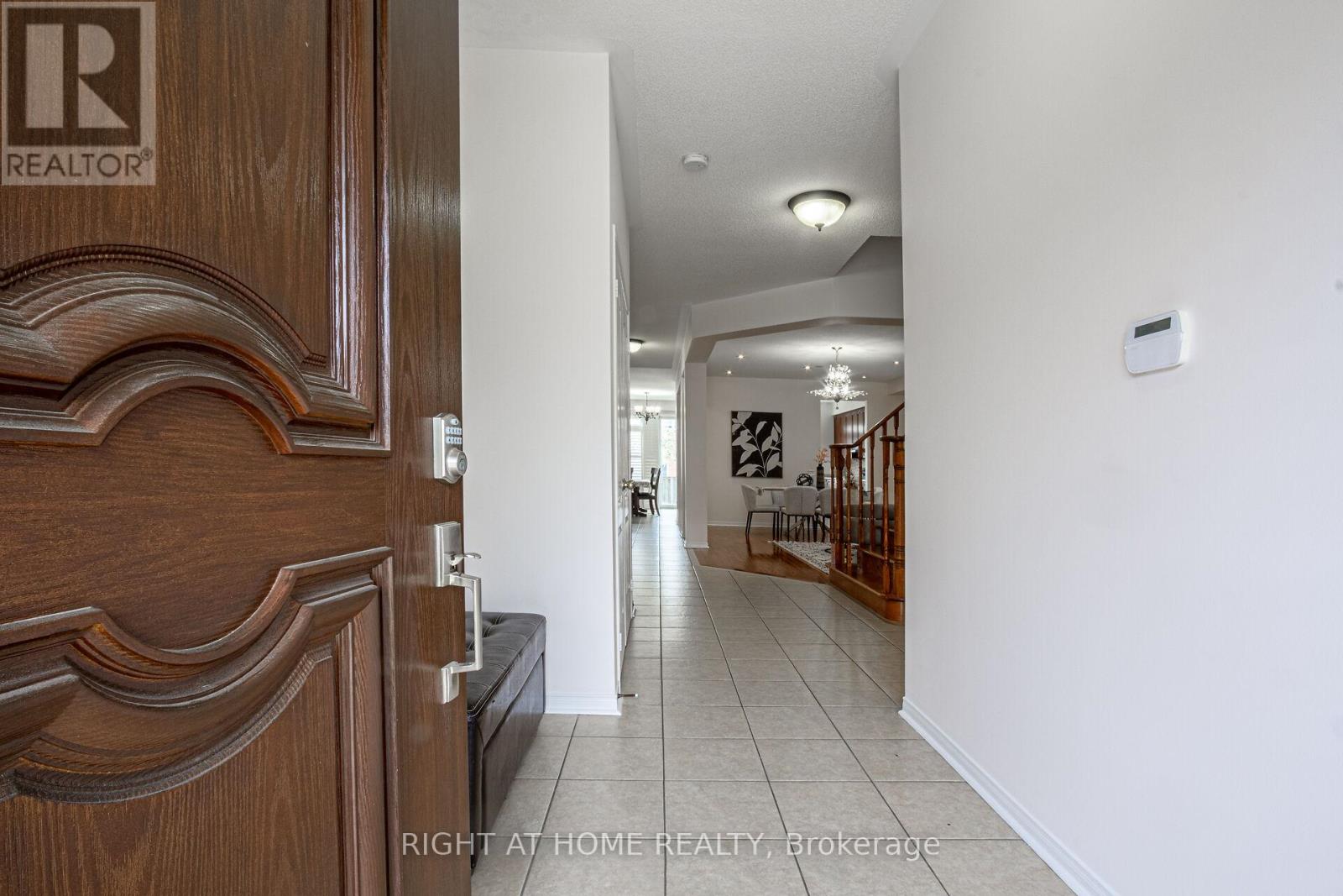 3228 Tacc Drive, Mississauga (Churchill Meadows), Ontario  L6M 0H3 - Photo 4 - W12248975