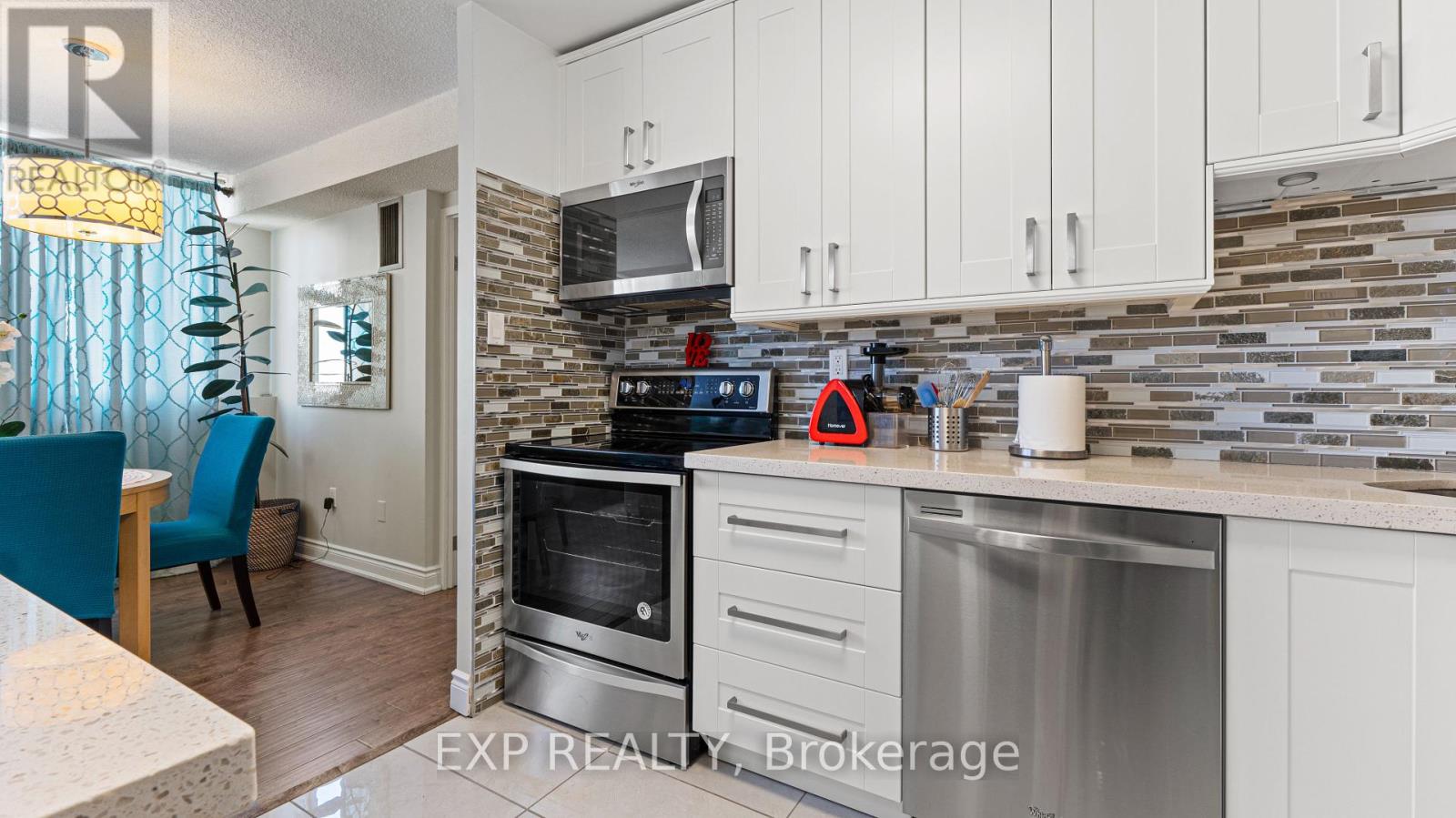 1404 - 3590 Kaneff Crescent, Mississauga, Ontario  L5A 3X3 - Photo 11 - W12248981