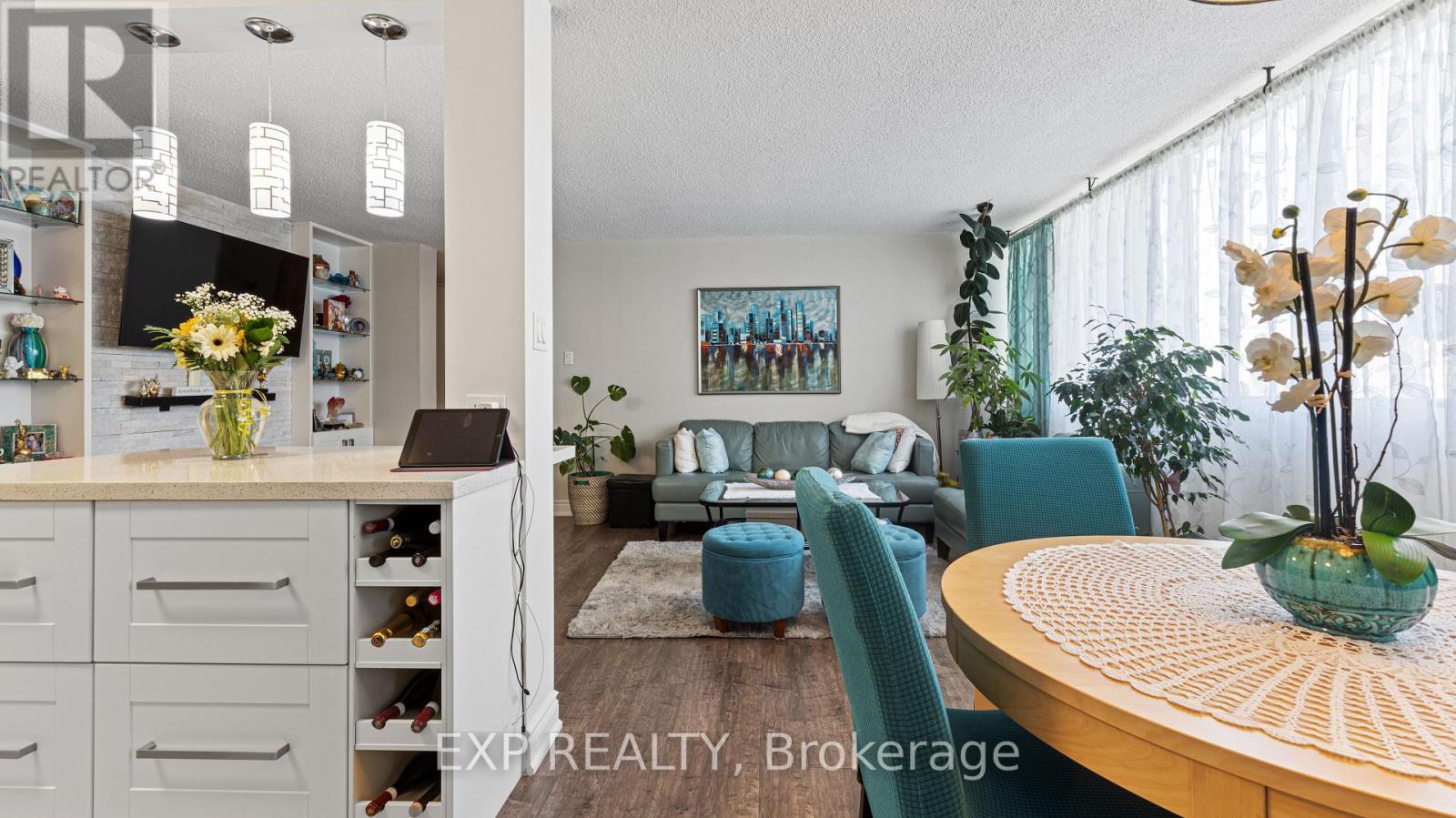 1404 - 3590 Kaneff Crescent, Mississauga, Ontario  L5A 3X3 - Photo 14 - W12248981
