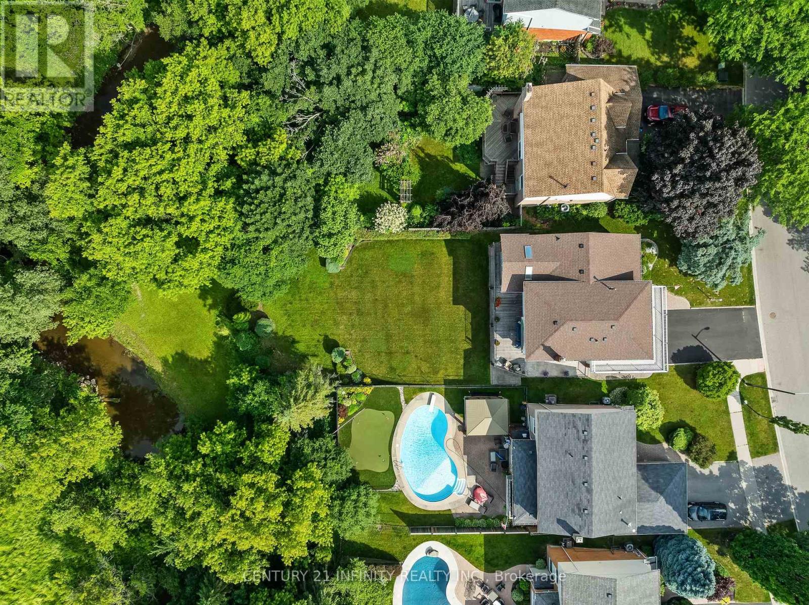 Property at 104 FROST DRIVE image 4