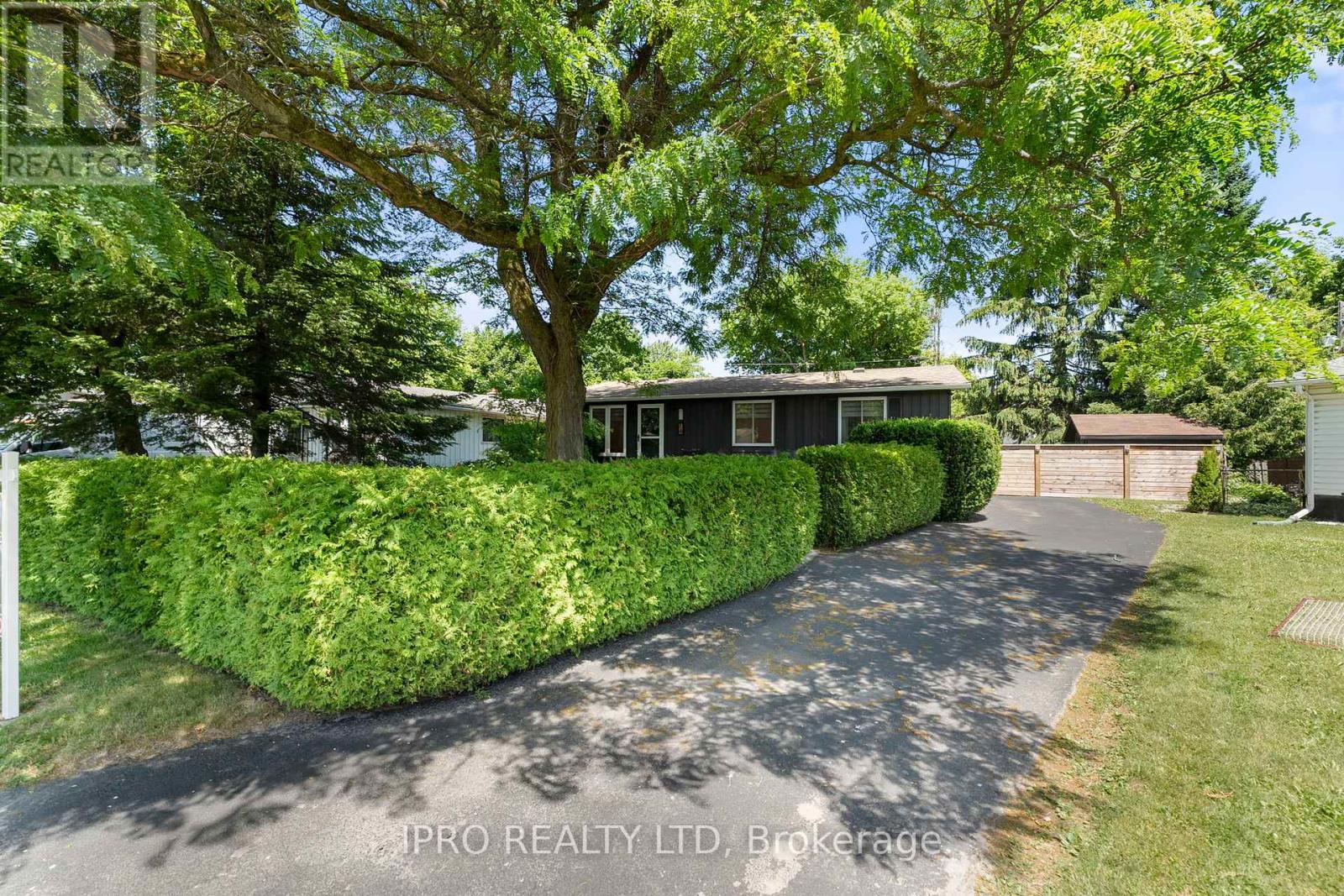 Property at 14 GREENAWAY STREET image 3