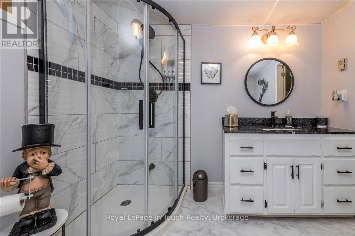 14 Maplegate Road, Tiny, Ontario  L0L 2T0 - Photo 27 - S12249027