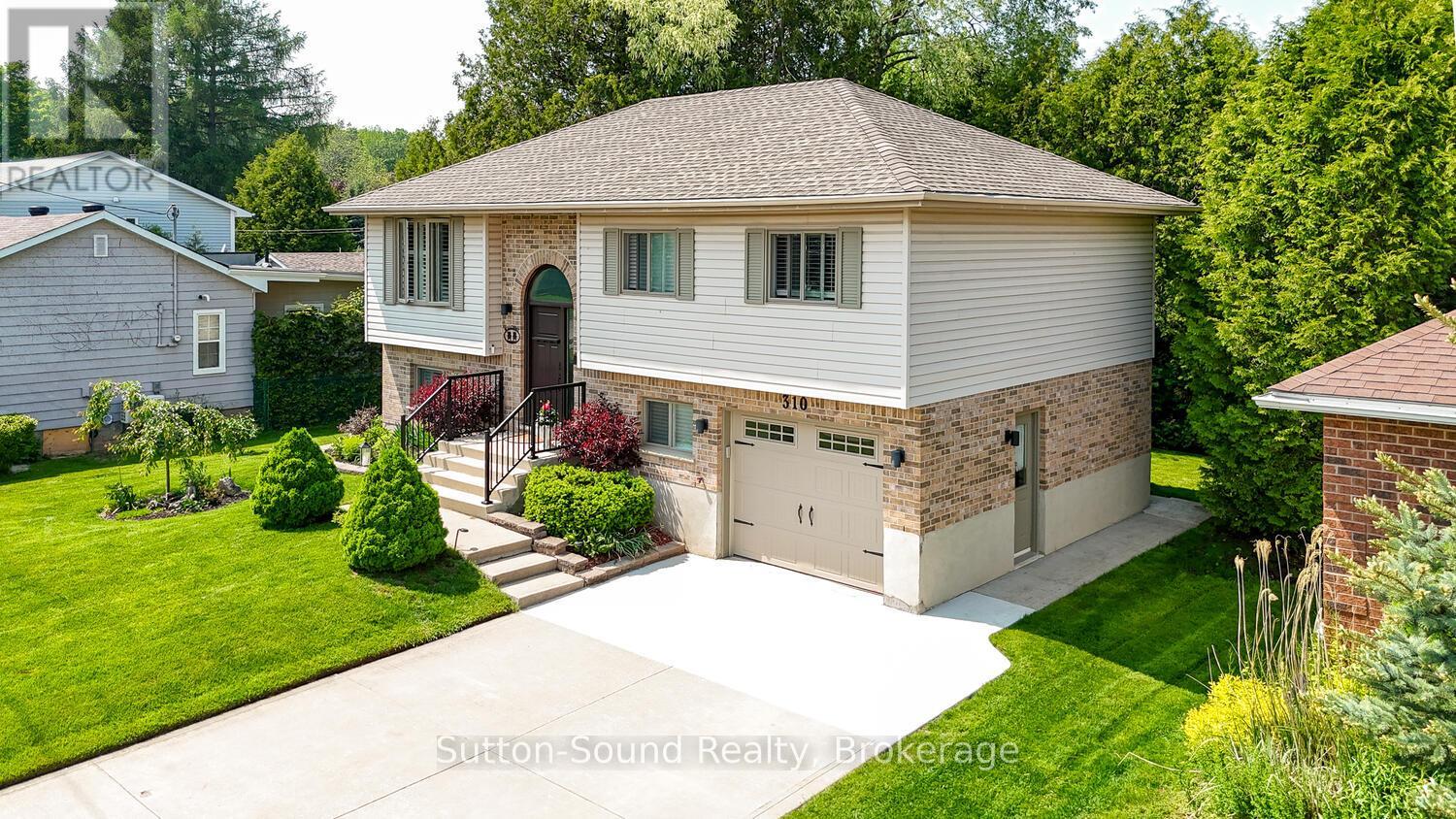 310 Beattie Street, Owen Sound, Ontario  N4K 6X2 - Photo 2 - X12249037