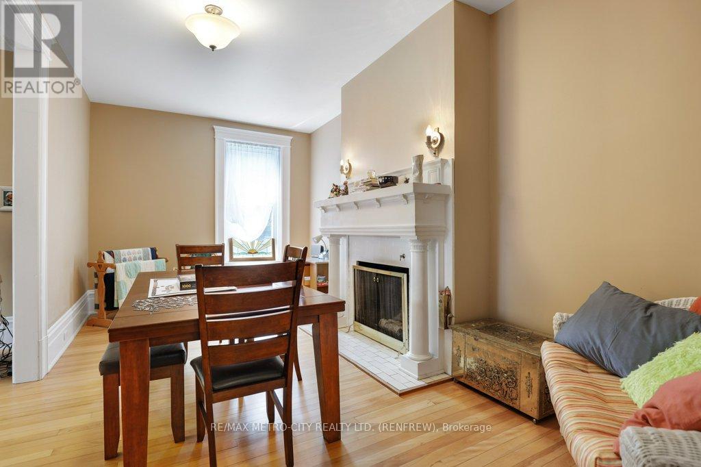 154 Quarry Avenue, Renfrew, Ontario  K7V 2W4 - Photo 30 - X12249024