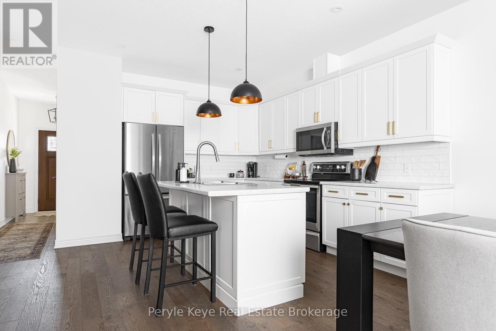 21 Serenity Place Crescent, Huntsville, Ontario  P1H 0C4 - Photo 11 - X12249061