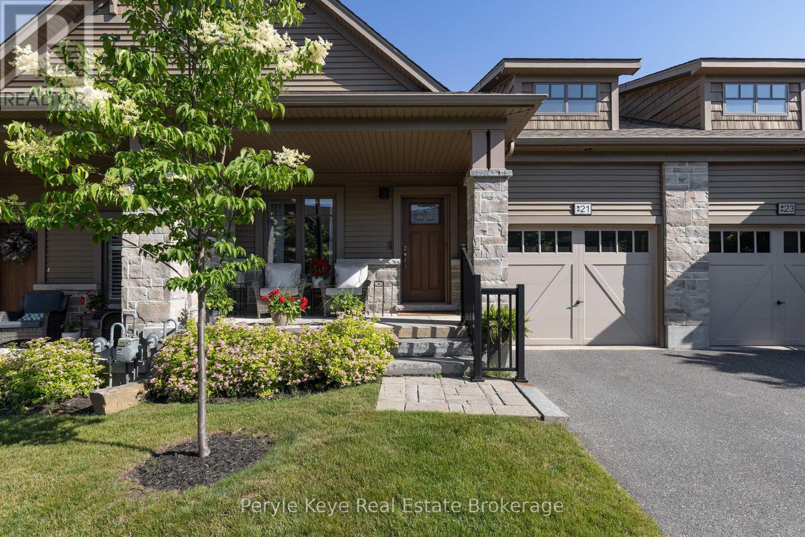 21 Serenity Place Crescent, Huntsville, Ontario  P1H 0C4 - Photo 5 - X12249061