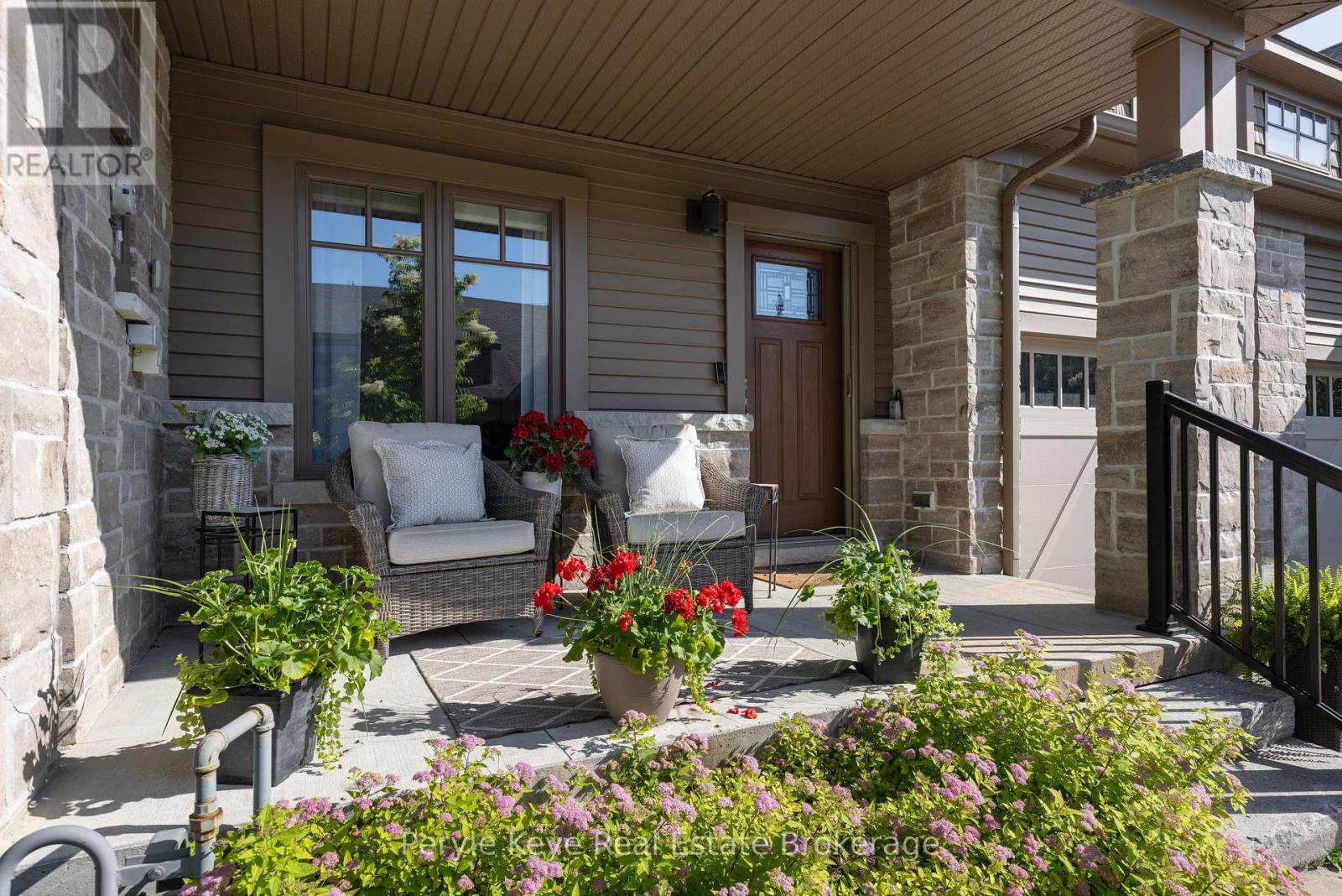 21 Serenity Place Crescent, Huntsville, Ontario  P1H 0C4 - Photo 7 - X12249061