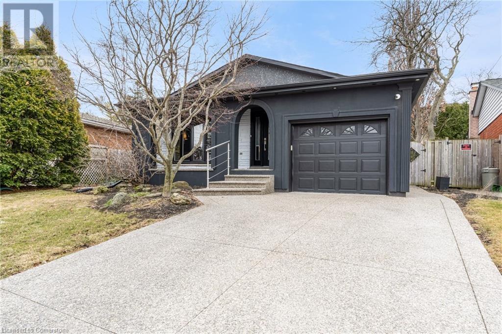 Property at 19 MINSTREL Court image 2