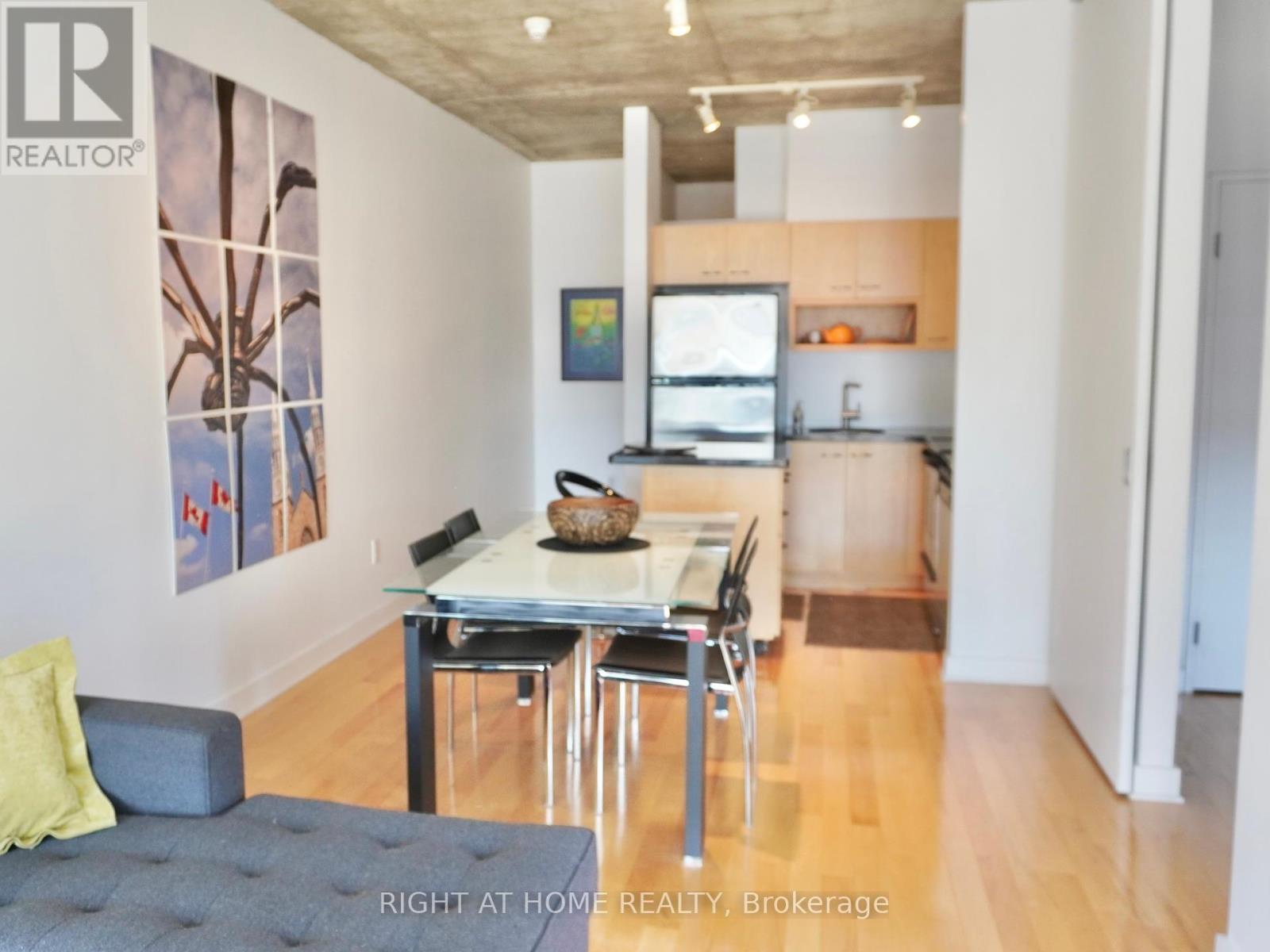 1207 - 179 George Street, Ottawa, Ontario  K1N 1J8 - Photo 6 - X12249050