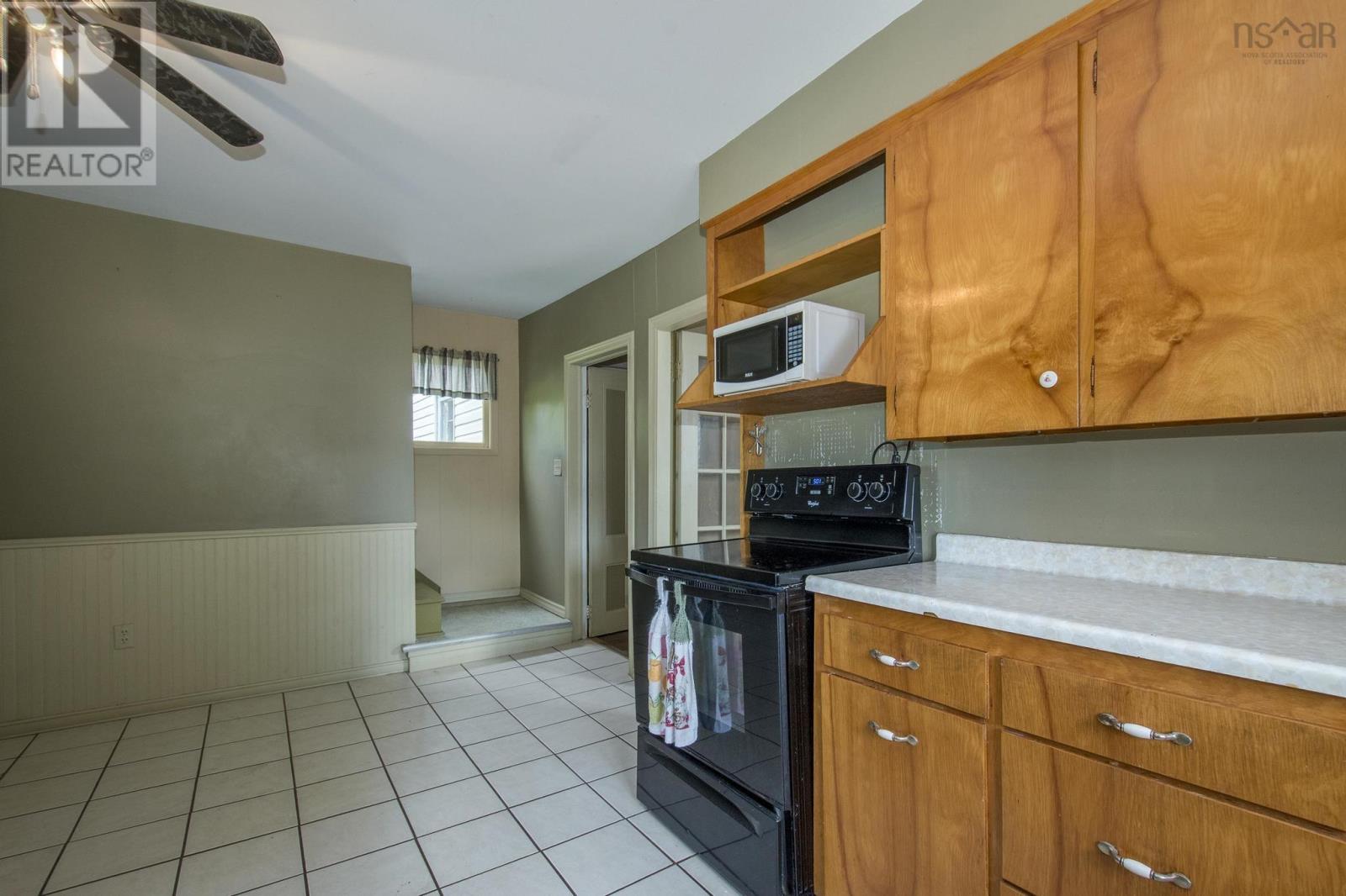 3069 Highway 1, Aylesford East, Nova Scotia  B0P 1C0 - Photo 11 - 202513145