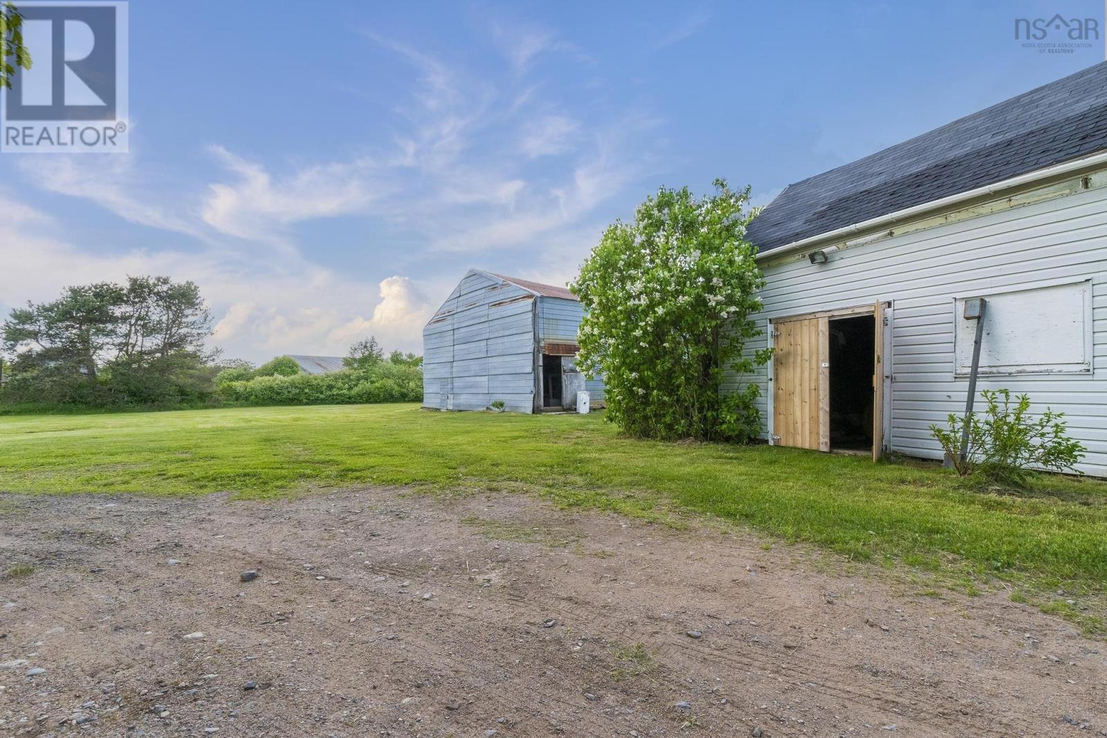 3069 Highway 1, Aylesford East, Nova Scotia  B0P 1C0 - Photo 5 - 202513145