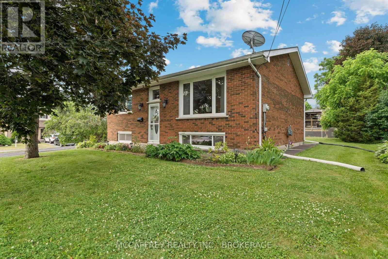 Property at 40 RICHARD STREET image 3