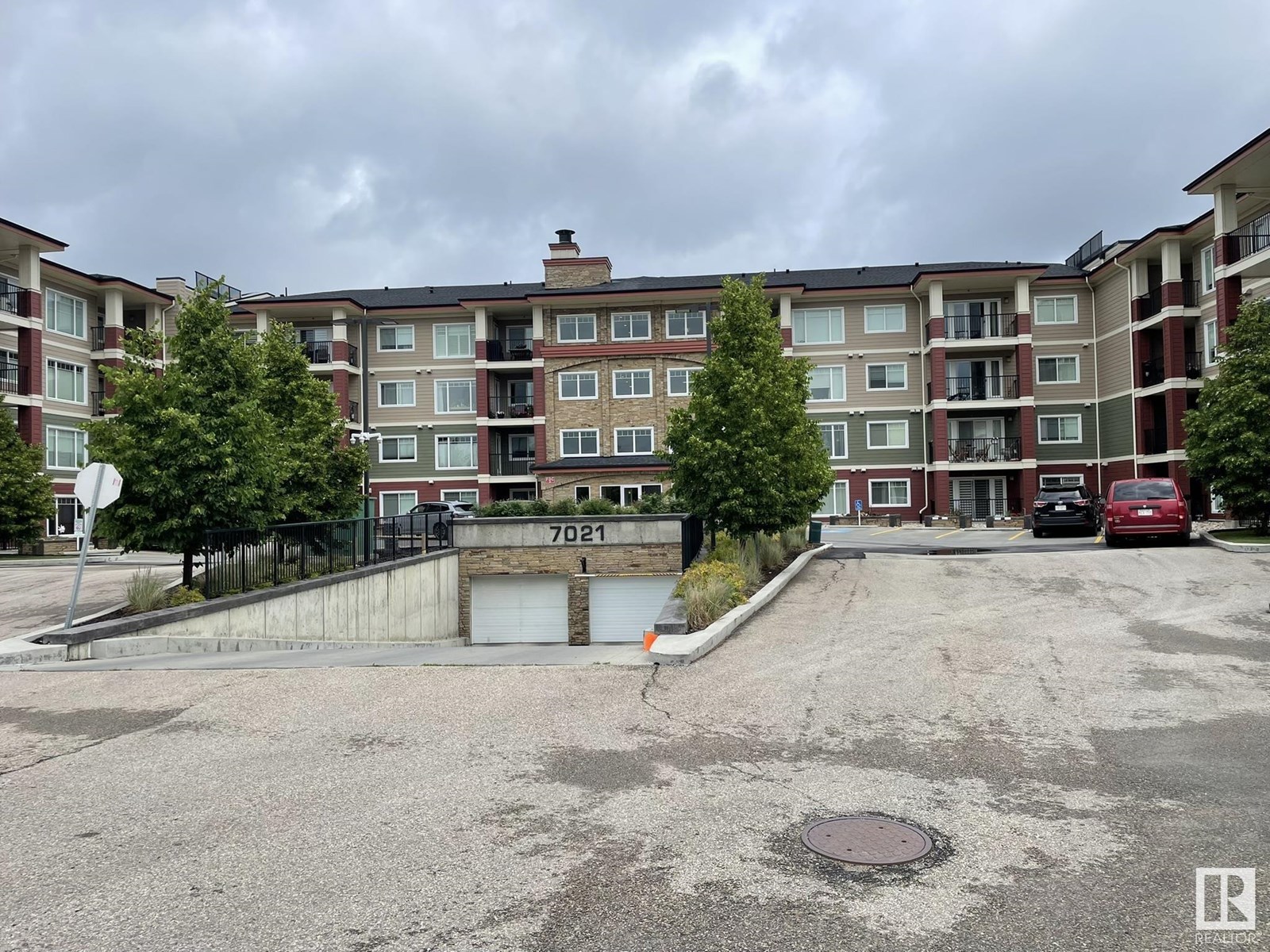 Property at #207 7021 SOUTH TERWILLEGAR DR NW image 3
