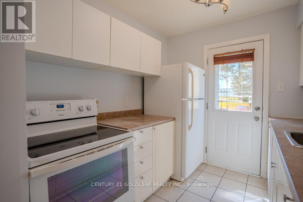 75 - 5 Sonnet Crescent, Ottawa, Ontario  K2H 8W8 - Photo 14 - X12249120