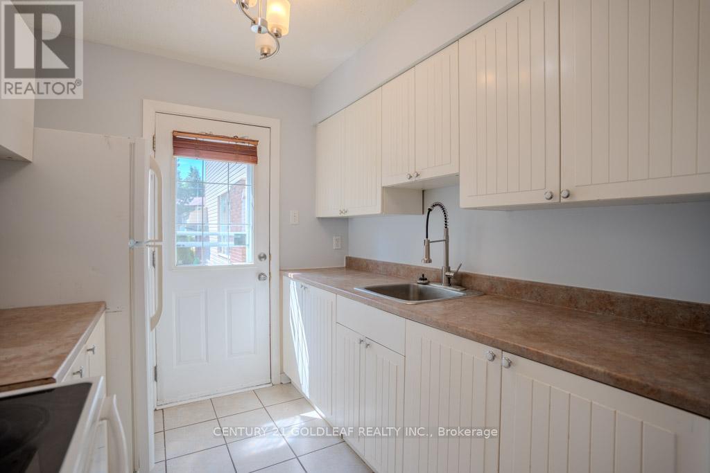75 - 5 Sonnet Crescent, Ottawa, Ontario  K2H 8W8 - Photo 16 - X12249120
