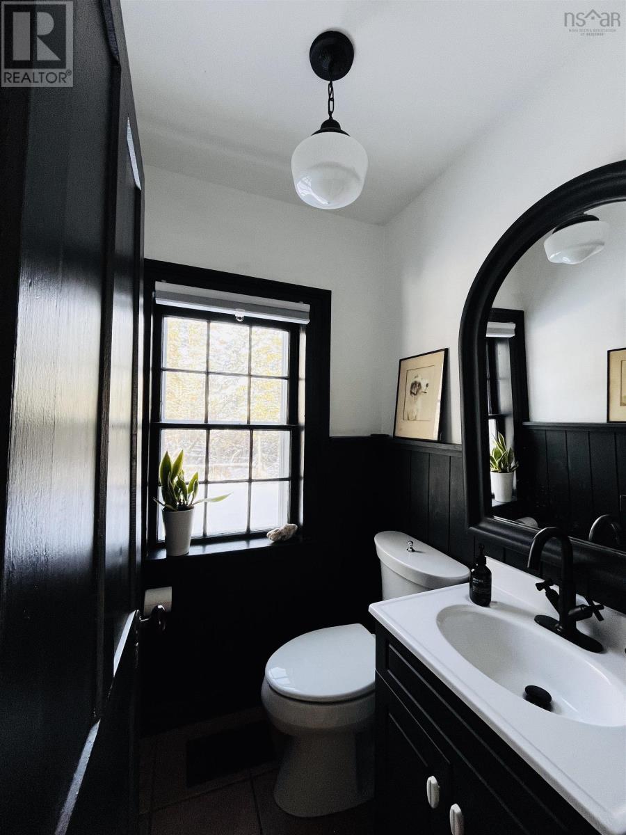 5168 Highway 331, Crescent Beach, Nova Scotia  B0R 1R0 - Photo 10 - 202508563