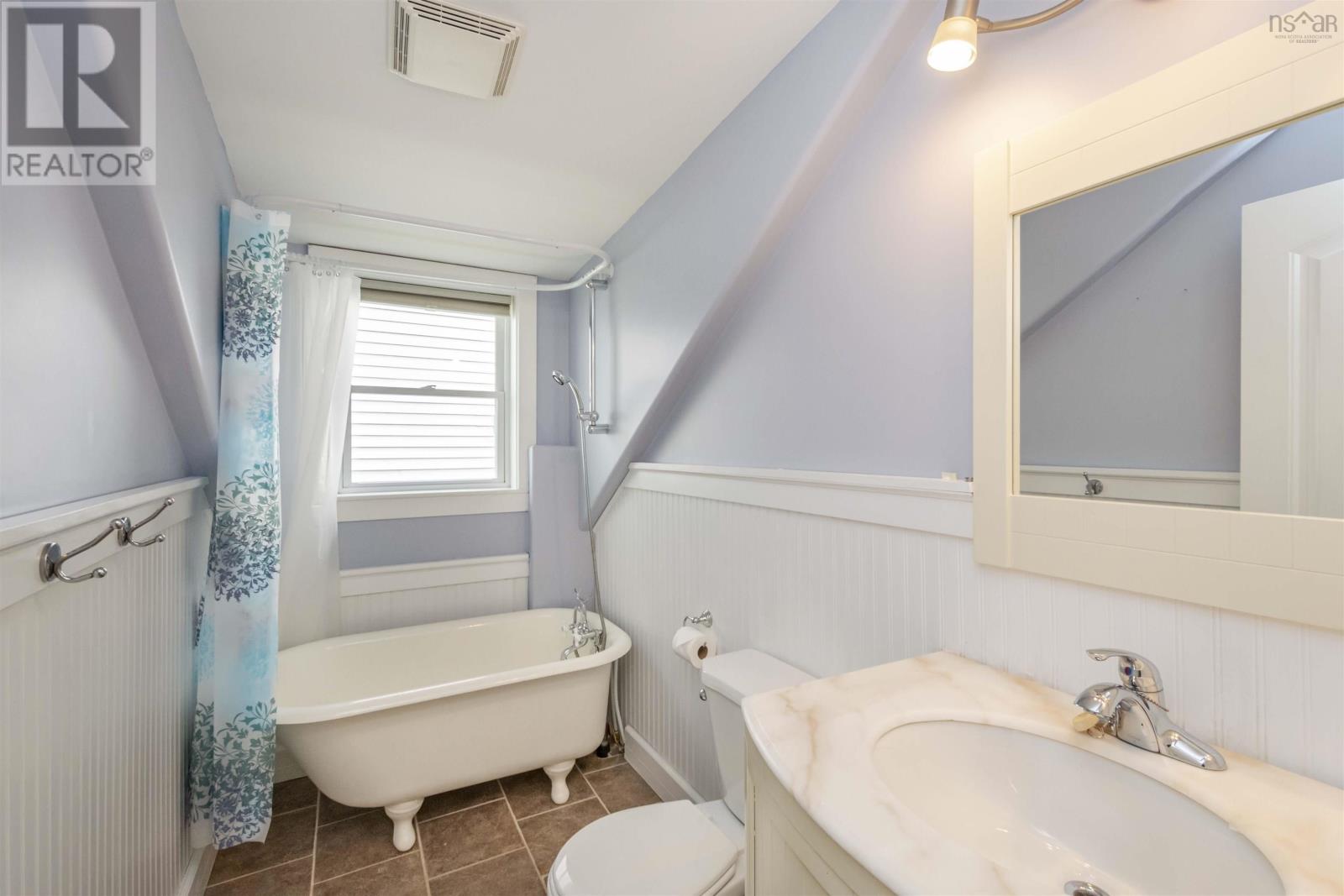 6029 Wells Street, Halifax Peninsula, Nova Scotia  B3K 2M9 - Photo 14 - 202507197