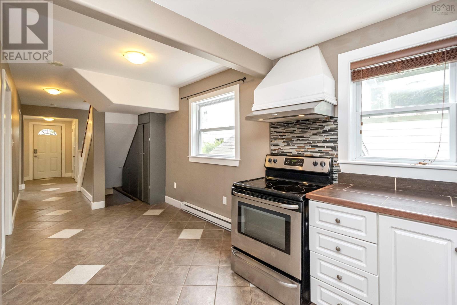 6029 Wells Street, Halifax Peninsula, Nova Scotia  B3K 2M9 - Photo 7 - 202507197