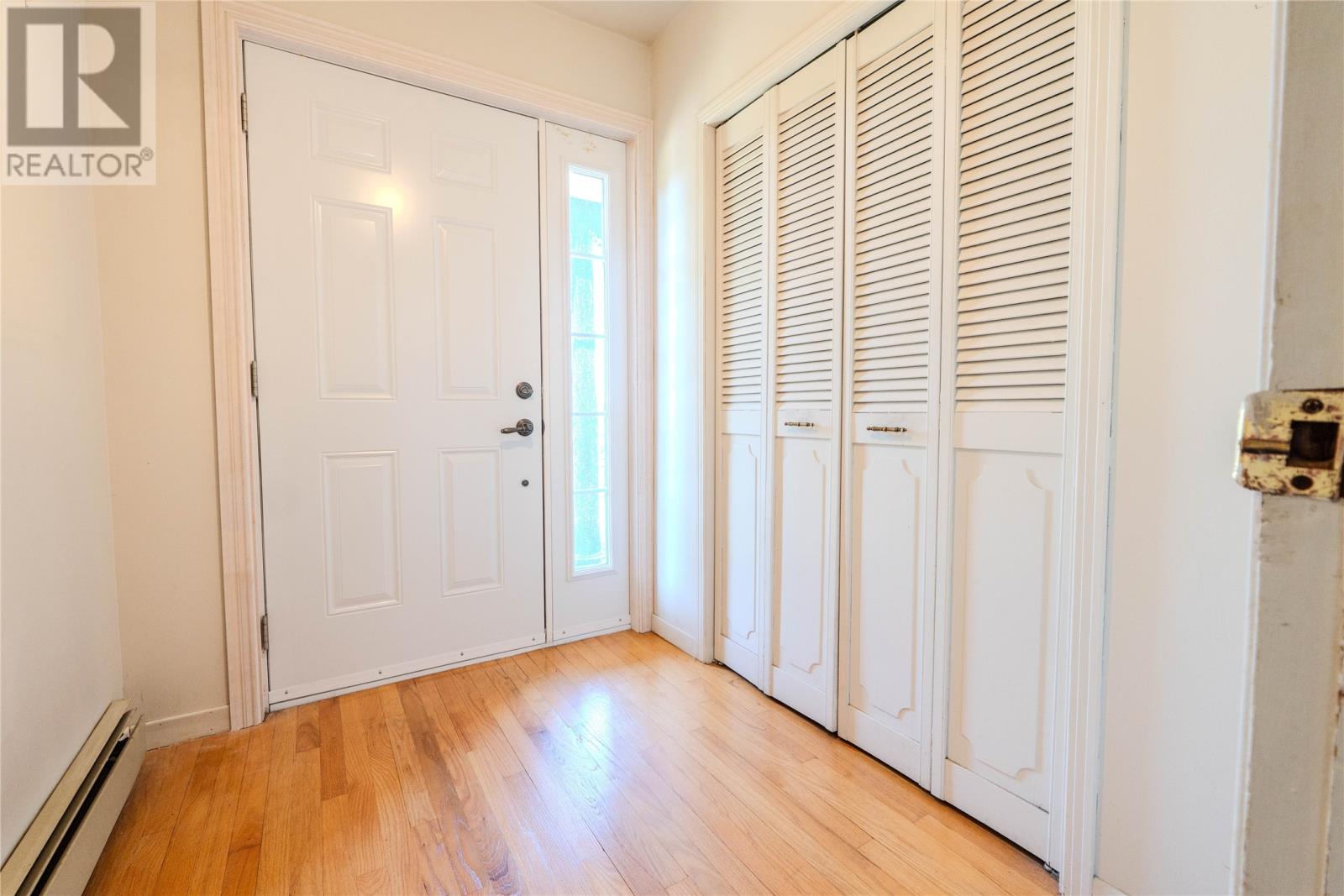 Property at 28 Dorans Lane image 4
