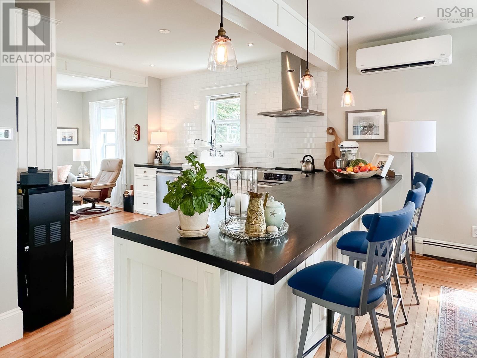 287 Indian Point Road, Mahone Bay, Nova Scotia  B0J 2E0 - Photo 10 - 202515784