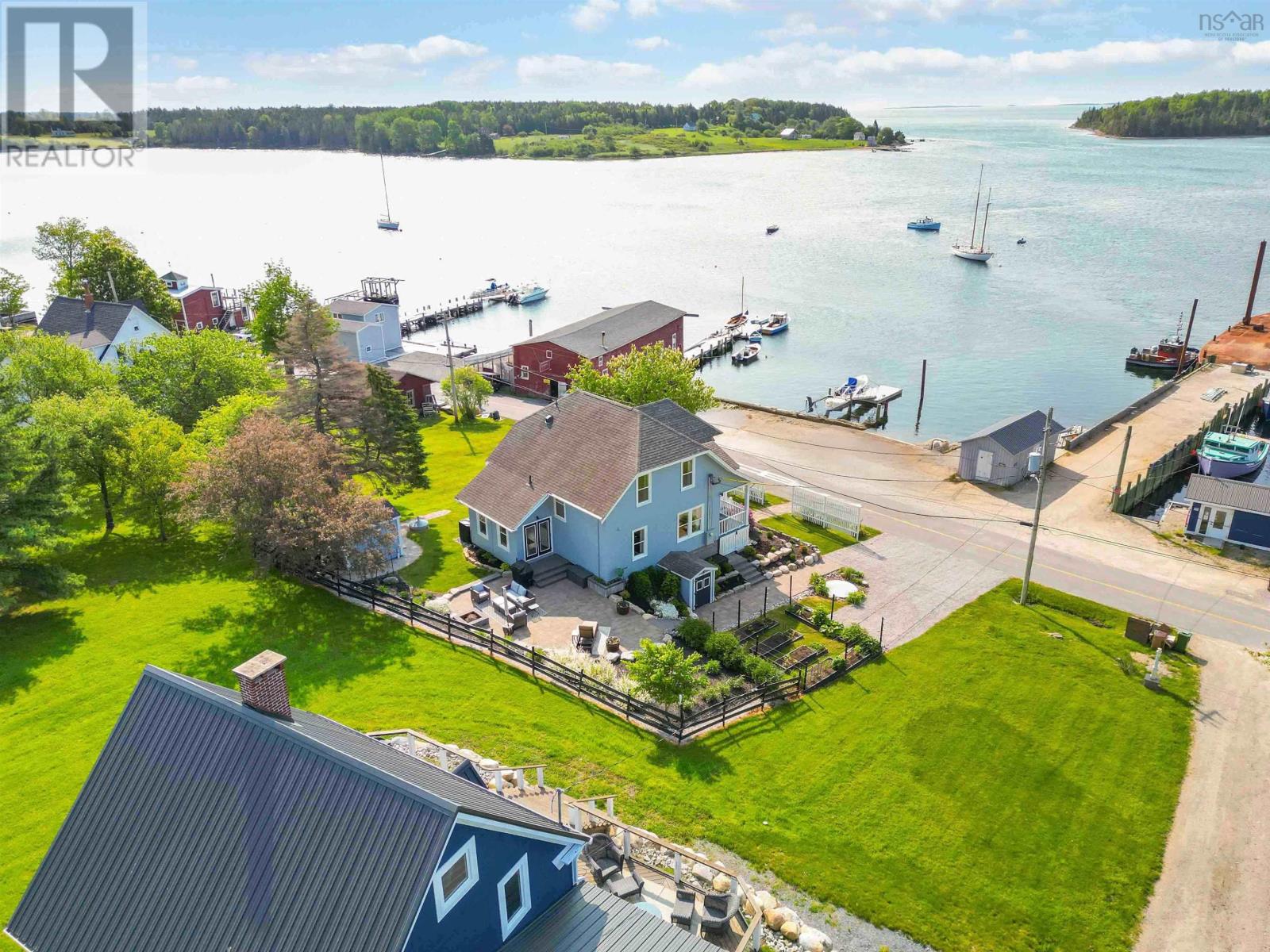 287 Indian Point Road, Mahone Bay, Nova Scotia  B0J 2E0 - Photo 2 - 202515784