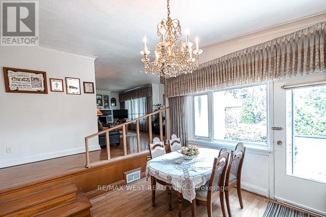 1081 Islington Avenue, Toronto (Stonegate-Queensway), Ontario  M8Z 4R8 - Photo 34 - W12212047