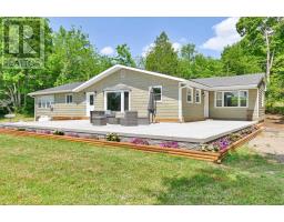 932 HUNT CLUB ROAD, Madoc, Ontario