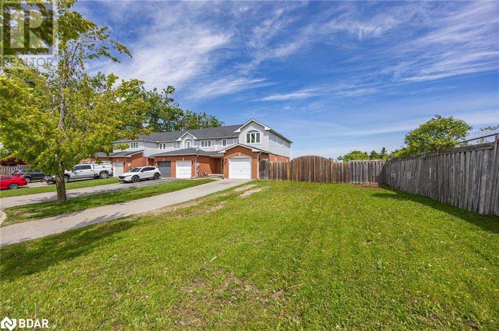 13 Sunset Place, Barrie, Ontario  L4N 0T7 - Photo 3 - 40744071