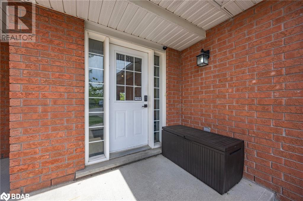 13 Sunset Place, Barrie, Ontario  L4N 0T7 - Photo 4 - 40744071