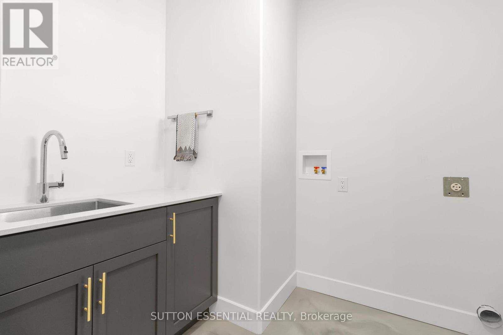 3 Montana Way, Augusta, Ontario  K6V 5T2 - Photo 36 - X12249305