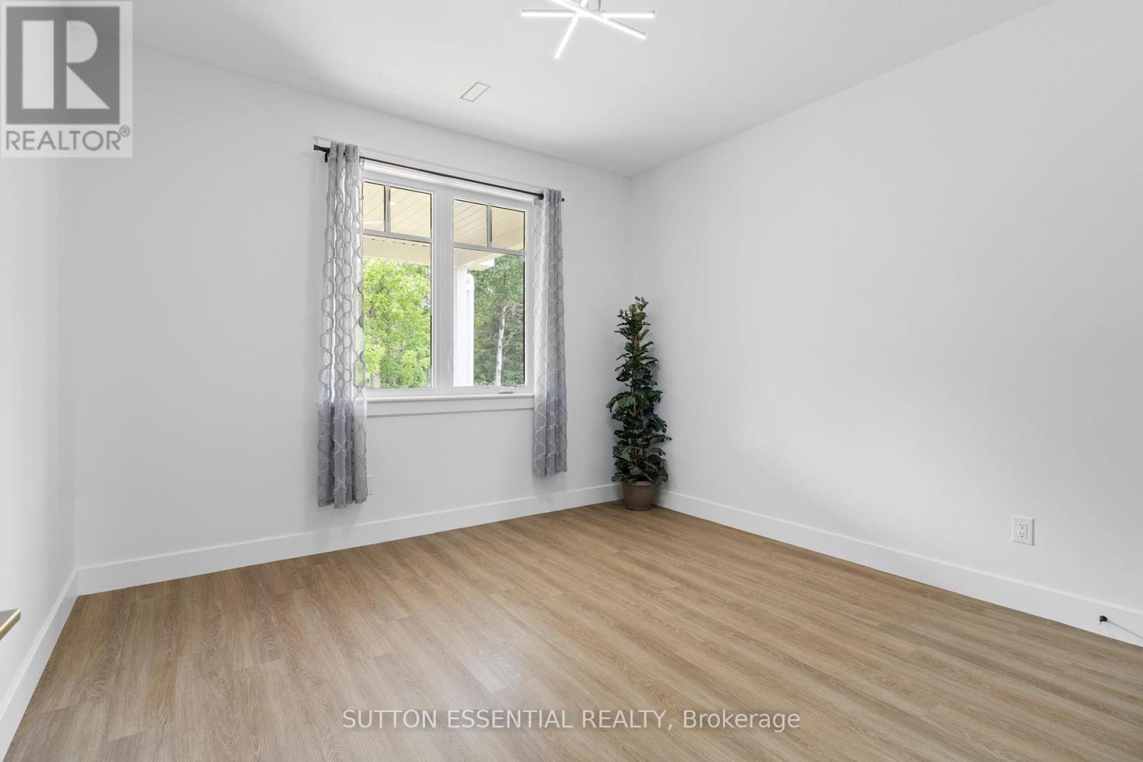 3 Montana Way, Augusta, Ontario  K6V 5T2 - Photo 39 - X12249305