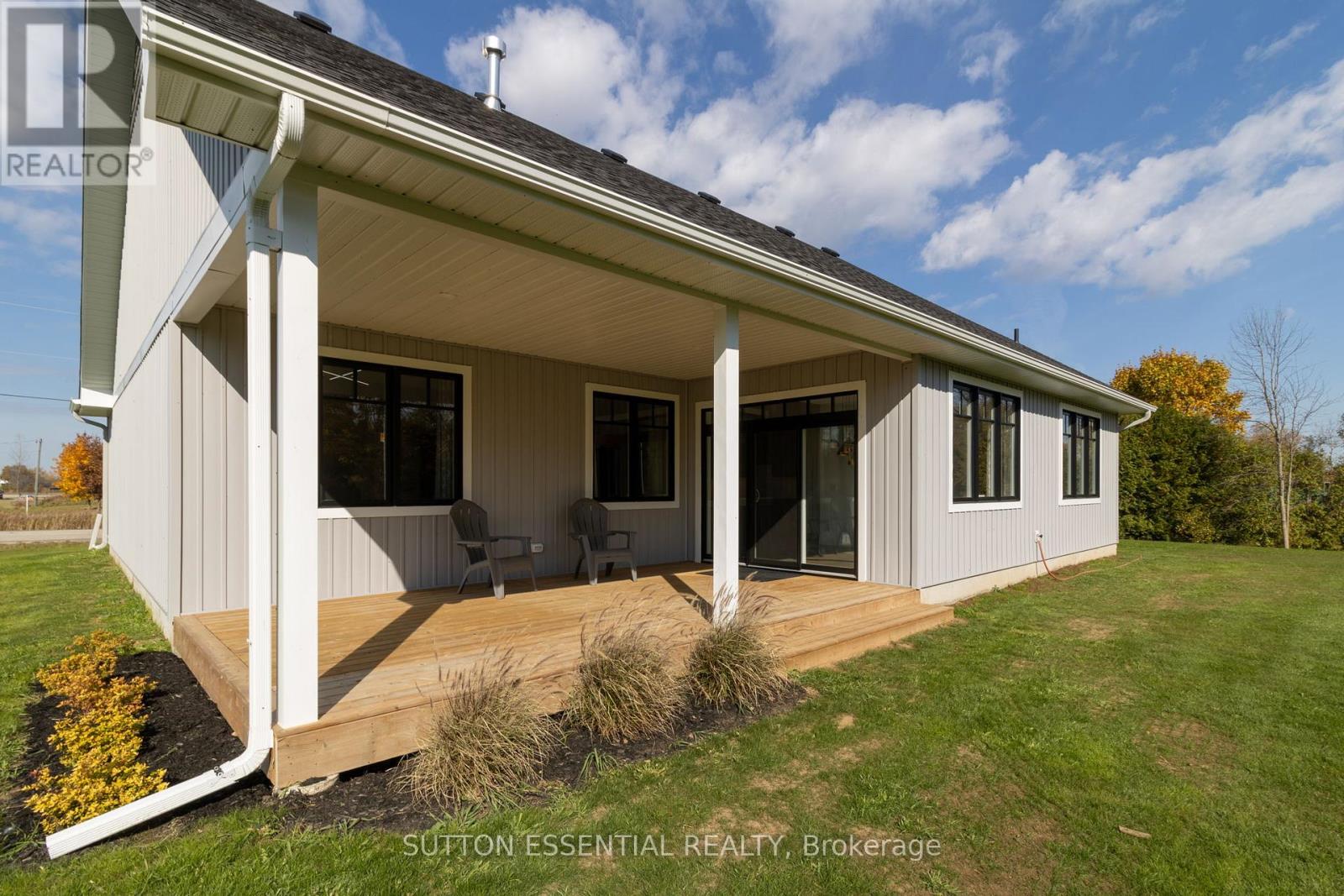 3 Montana Way, Augusta, Ontario  K6V 5T2 - Photo 4 - X12249305